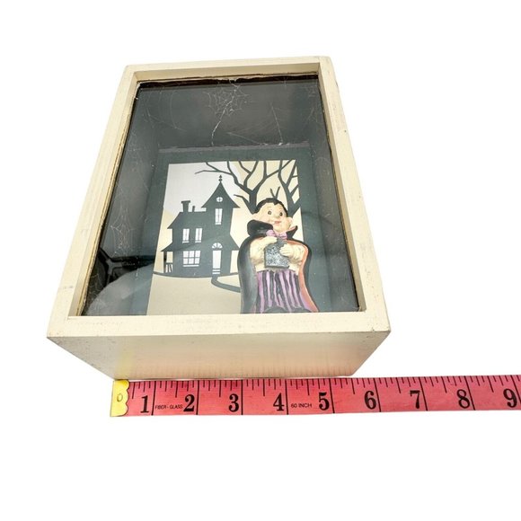 Halloween Handmade Shadow Box 7.5 x 5.5 x 3 in Beige Black Dracula Vampire - Picture 6 of 7